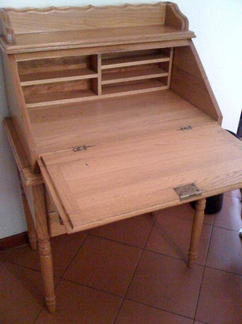 Beautiful oak writing bureau
